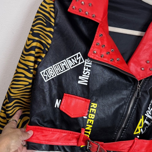 (T2) Vintage Y2K Punk Rock Crop Biker Jacket, Size M,80s Style, with Studs - Picture 2 of 16